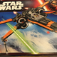 Ilustración para el artículo titulado Los Legos de Star Wars: The Force Awakens revelan un nuevo X-Wing